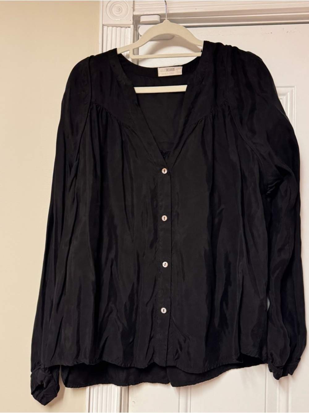 Dreamers Black Button-Front V-Neck Long Sleeve Blouse